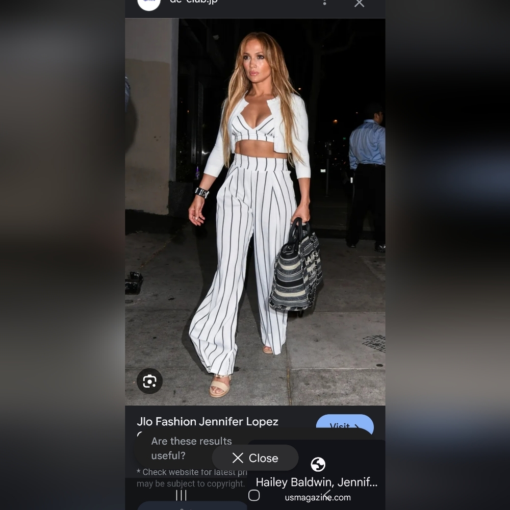 Hera Collection White and Blue Striped Set.